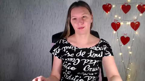 Snapshot of agnete_ chatting on 02.04.25 encyclopedia of naughty online show from 02.04.25