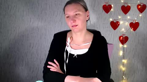 Snapshot of agnete_ chatting on 02.15.25 encyclopedia of naughty online show from 02.15.25