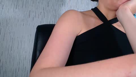 Snapshot of agnete_ chatting on 10.16.25 encyclopedia of naughty online show from 10.16.25