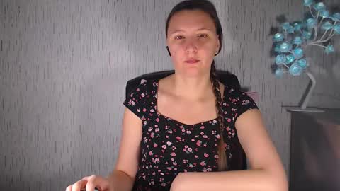 Snapshot of agnete_ chatting on 12.05.25 encyclopedia of naughty online show from 12.05.25