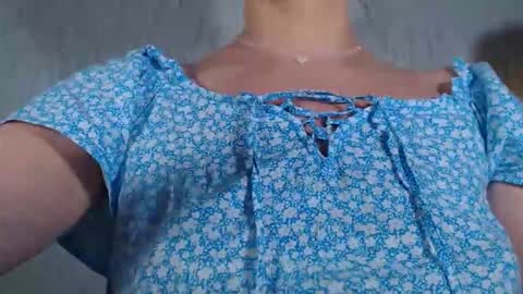 Snapshot of agnete_ chatting on 12.20.25 encyclopedia of naughty online show from 12.20.25