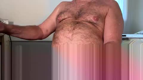 Snapshot of agr8hornetode chatting on 10.01.25 Great Horny Toad online show from 10.01.25