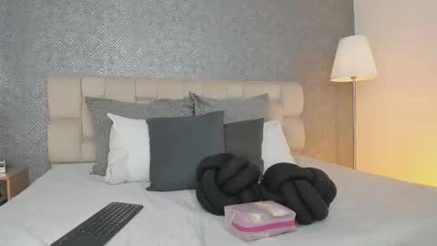 Snapshot of ah_mara chatting on 01.15.26 Ahmara online show from 01.15.26