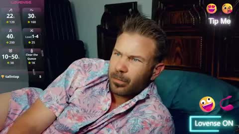 Snapshot of ahardman10 chatting on 04.24.26 Blue Eyed Handsome Man online show from 04.24.26