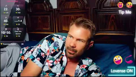 Snapshot of ahardman10 chatting on 04.30.26 Blue Eyed Handsome Man online show from 04.30.26