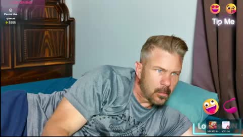 Snapshot of ahardman10 chatting on 05.08.26 Blue Eyed Handsome Man online show from 05.08.26