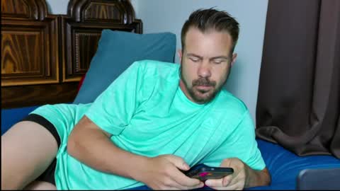 Snapshot of ahardman10 chatting on 05.18.26 Blue Eyed Handsome Man online show from 05.18.26