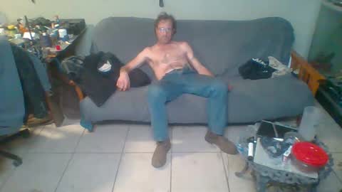 Snapshot of ahardmaniam chatting on 03.04.25 Jimmy online show from 03.04.25