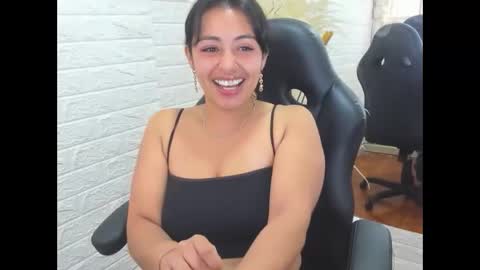 Snapshot of ahisha09 chatting on 12.15.24 Ahisha online show from 12.15.24