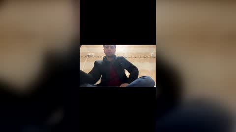 Snapshot of ahmadrose chatting on 12.16.25 ahmadrose online show from 12.16.25