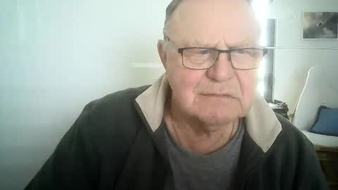 Snapshot of ahmole chatting on 12.04.24 Ole online show from 12.04.24