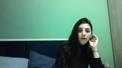 Snapshot of ahotkitty18 chatting on 01.11.25 Selena online show from 01.11.25