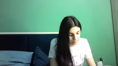 Snapshot of ahotkitty18 chatting on 01.14.25 Selena online show from 01.14.25
