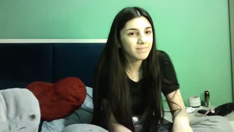Snapshot of ahotkitty18 chatting on 01.17.25 Selena online show from 01.17.25