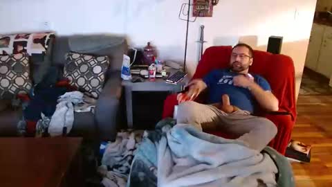 Snapshot of ahskeetskeet chatting on 12.02.25 ahskeetskeet online show from 12.02.25