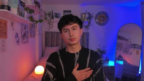 A H  online show from 10.06.25