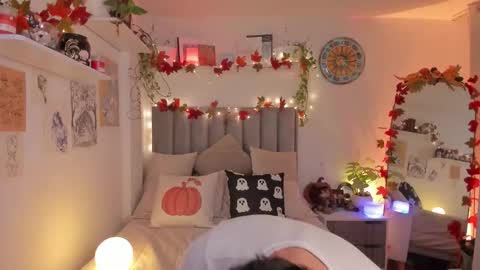 A H  online show from 10.19.25