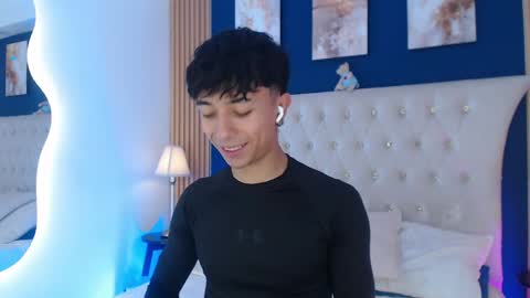 Aiden online show from 04.10.26