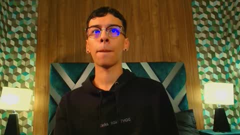 Snapshot of aiden_royce chatting on 10.27.25 aiden_royce online show from 10.27.25