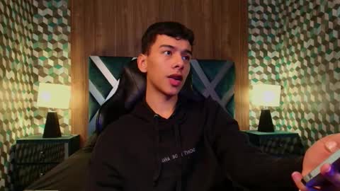 Snapshot of aiden_royce chatting on 11.16.25 aiden_royce online show from 11.16.25