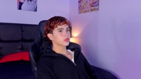 Snapshot of aiiden_15 chatting on 09.11.25 Aiden  online show from 09.11.25