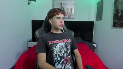 Snapshot of aiiden_15 chatting on 09.19.25 Aiden  online show from 09.19.25