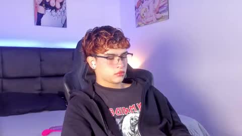 Snapshot of aiiden_15 chatting on 10.09.25 Aiden  online show from 10.09.25