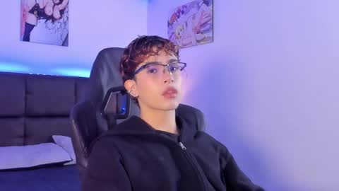 Snapshot of aiiden_15 chatting on 10.16.25 Aiden  online show from 10.16.25