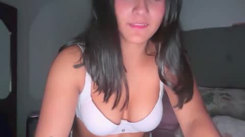 Snapshot of aiisha18 chatting on 05.12.26 Aiisha online show from 05.12.26
