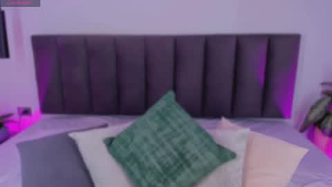 Snapshot of ailanacortes chatting on 04.25.26 ailanacortes online show from 04.25.26