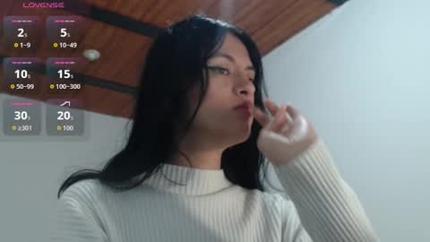 Snapshot of aileenibars02 chatting on 01.11.26 aileenibars02 online show from 01.11.26