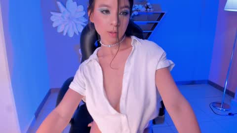  AILEEN VEGA  online show from 12.12.24