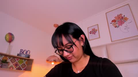 Aily Yozuko online show from 12.31.24