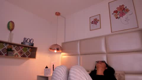 Aily Yozuko online show from 02.01.25