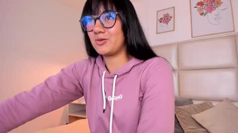 Aily Yozuko online show from 03.05.25