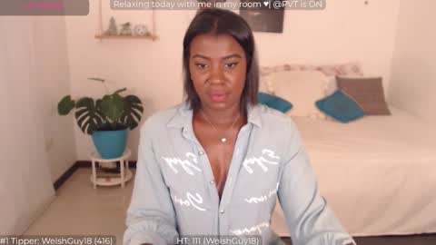 ailyn_ online show from 02.22.25