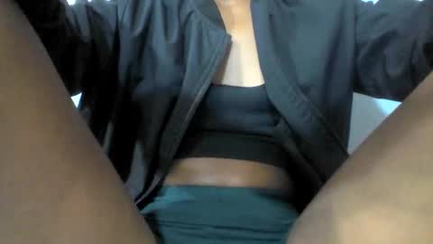 Snapshot of aimeamour chatting on 11.14.25 aimeamour online show from 11.14.25