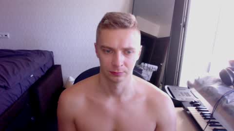 Snapshot of aintwefunkin chatting on 04.10.26 free your mind and your ass will follow online show from 04.10.26