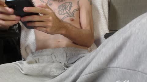 Snapshot of airbornx2n1 chatting on 01.28.25 Leo  Airborn  Sir  Daddy online show from 01.28.25