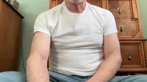 Snapshot of airier chatting on 03.01.26 airier online show from 03.01.26