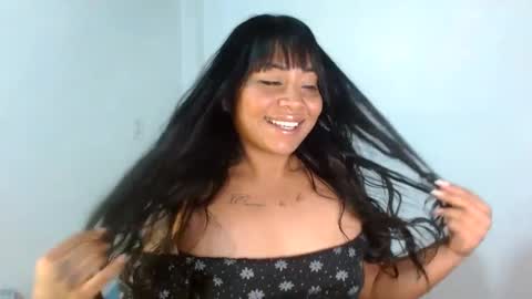 Snapshot of aisha_brownn chatting on 12.24.24 Aisha online show from 12.24.24