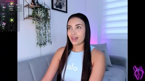 Snapshot of aisha_es chatting on 01.13.26 Aisha online show from 01.13.26