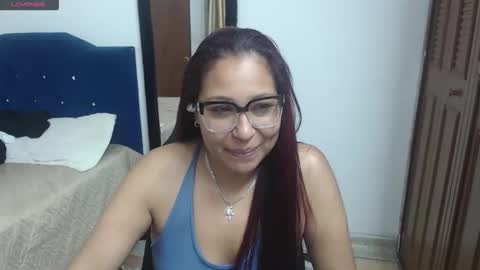 aisha_french online show from 05.05.26