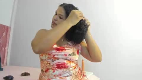 Snapshot of aisha_moore chatting on 06.14.26 AISHA MOORE online show from 06.14.26