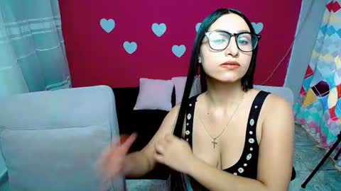 Snapshot of aisha_stacey0410 chatting on 06.21.26 aisha_stacey0410 online show from 06.21.26