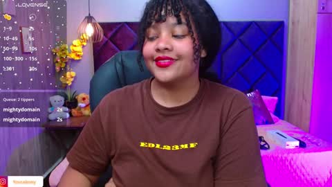 Snapshot of aisha_violet chatting on 12.29.24 Aisha Violet online show from 12.29.24