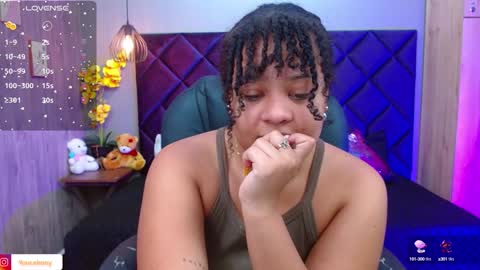 Snapshot of aisha_violet chatting on 01.16.25 Aisha Violet online show from 01.16.25