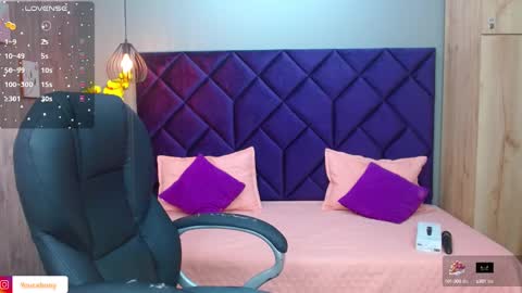 Snapshot of aisha_violet chatting on 02.09.25 Aisha Violet online show from 02.09.25