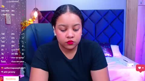 Snapshot of aisha_violet chatting on 03.08.25 Aisha Violet online show from 03.08.25