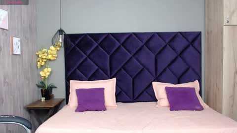 Snapshot of aisha_violet chatting on 03.09.25 Aisha Violet online show from 03.09.25